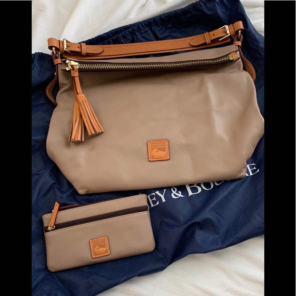 🌹🌹**Brand New** D&B Hobo + accessories SALE!!!  $99!! 🌹🌹 + Disc Shipping